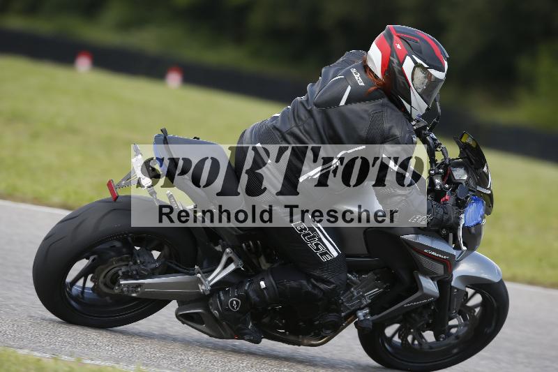 /Archiv-2024/29 12.06.2024 MOTO.CH Track Day ADR/Gruppe blau/103